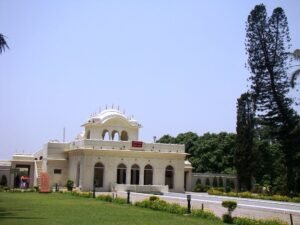 inside-the-gardens-one